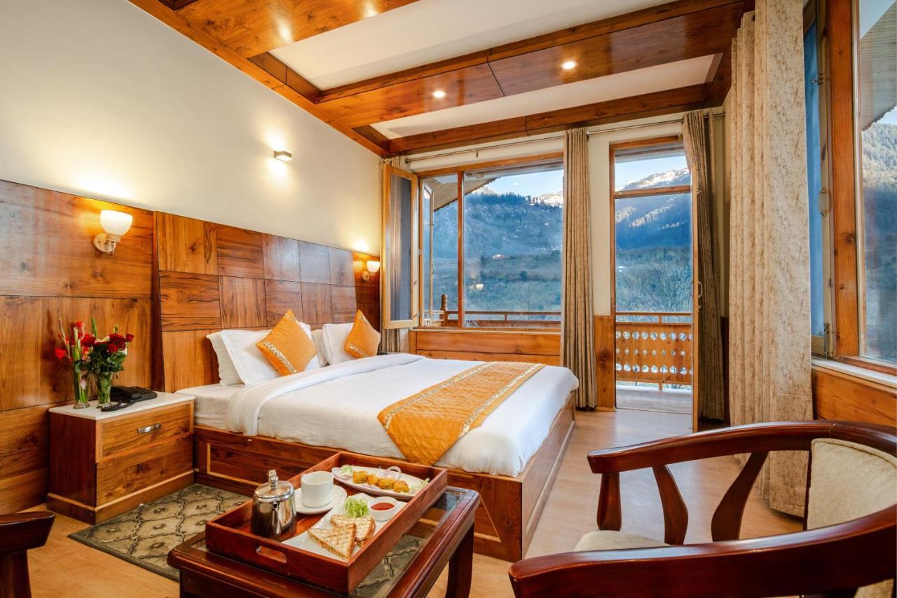 Vaibhav Regency Hotel Manali  Bagian luar foto