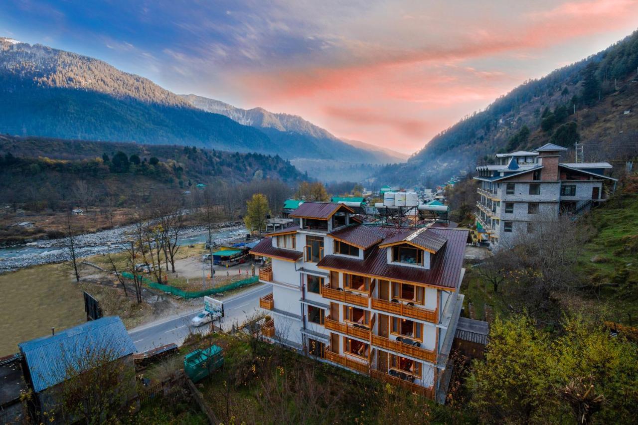 Vaibhav Regency Hotel Manali  Bagian luar foto