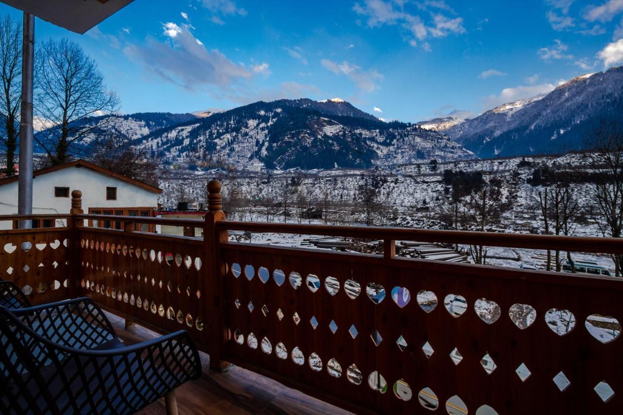 Vaibhav Regency Hotel Manali  Bagian luar foto