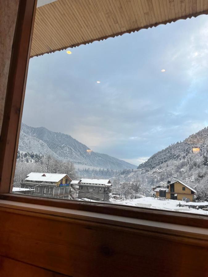 Vaibhav Regency Hotel Manali  Bagian luar foto